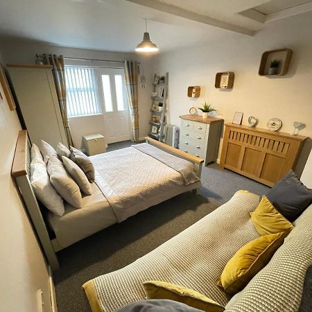 Westend Holiday Let 2 Брекън Екстериор снимка
