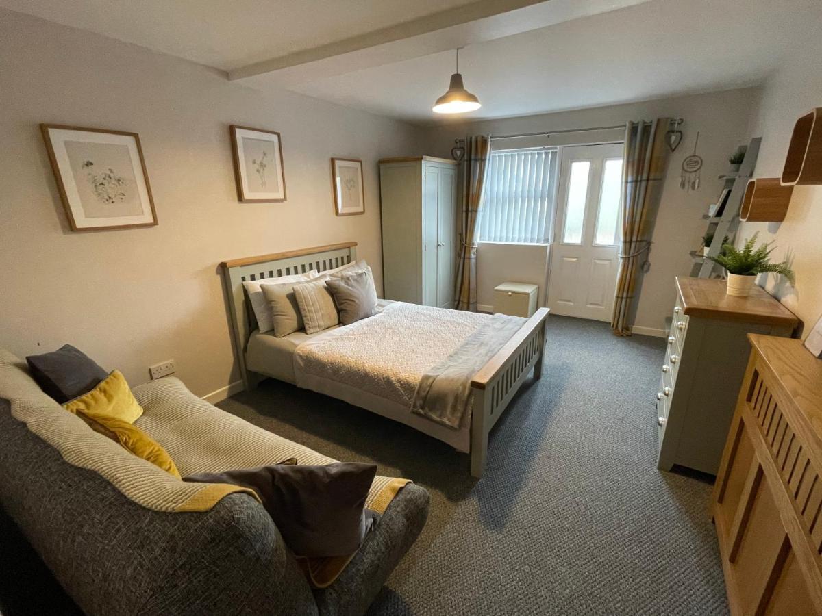 Westend Holiday Let 2 Брекън Екстериор снимка
