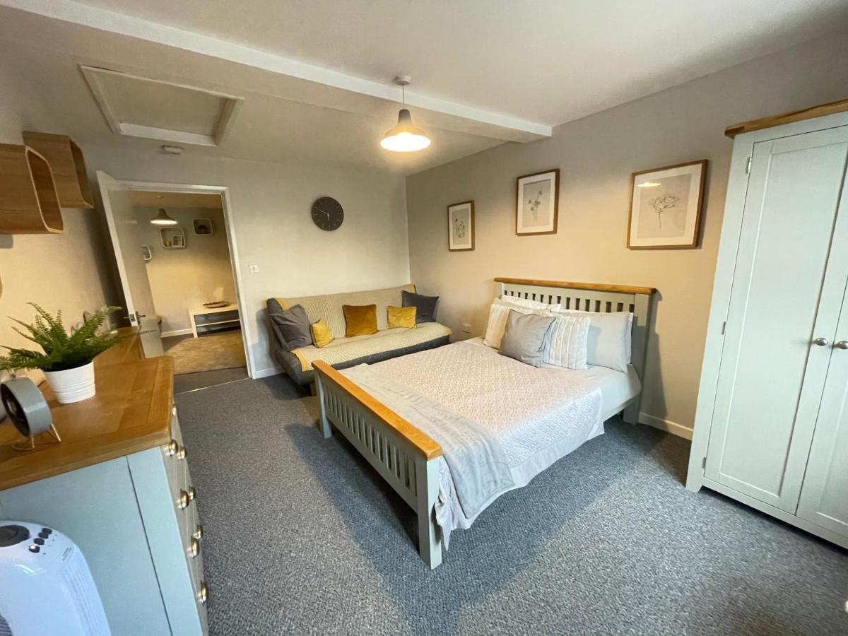 Westend Holiday Let 2 Брекън Екстериор снимка